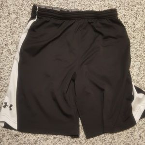 Men's Medium Under Armour Shorts
